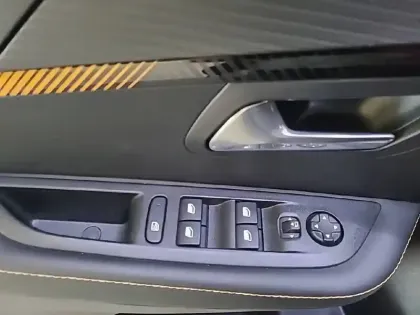 Photo 30 Peugeot 208  PureTech 100 S&S BVM6