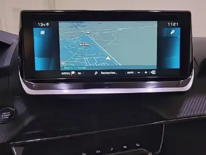 Photo 18 Peugeot 208  PureTech 100 S&S BVM6