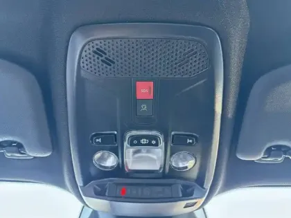 Photo 18 Peugeot 2008  Hybrid 145 e-DCS6