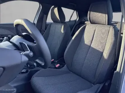 Photo 10 Peugeot 2008  Hybrid 145 e-DCS6