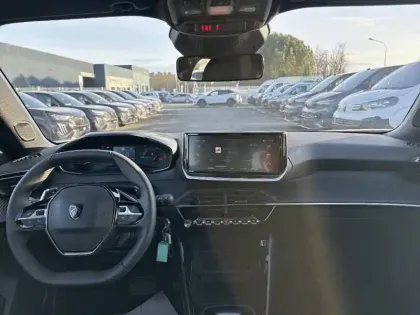 Photo 8 Peugeot 2008  Hybrid 145 e-DCS6