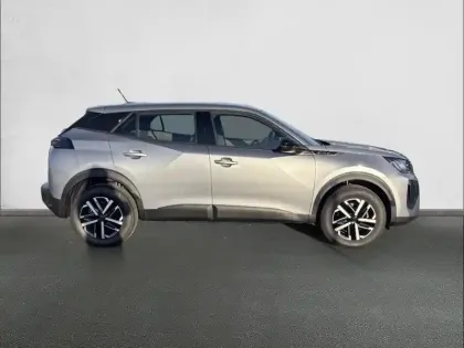 Photo 3 Peugeot 2008  Hybrid 145 e-DCS6