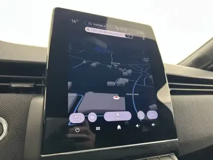 Photo 23 Renault Clio  E-Tech full hybrid 145