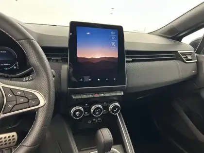 Photo 44 Renault Clio  E-Tech full hybrid 145