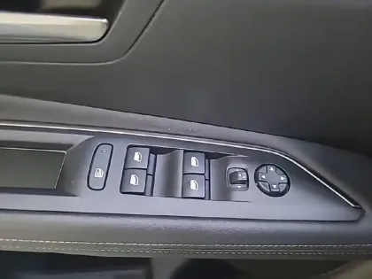 Photo 29 Peugeot 3008  Puretech 130ch S&S EAT8