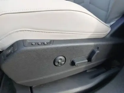 Photo 14 DS Ds 7  Hybride Rechargeable E-Tense 300 EAT8 4x4