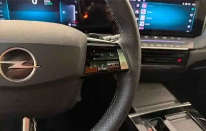 Photo 13 Opel Astra  1.2 Turbo Hybride 136 ch e-DCT6