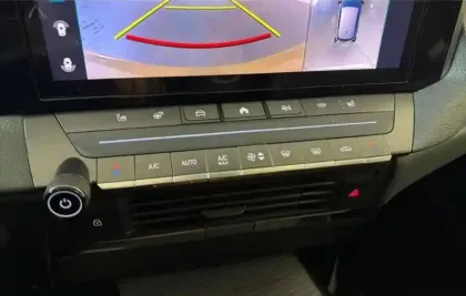 Photo 4 Opel Astra  1.2 Turbo Hybride 136 ch e-DCT6