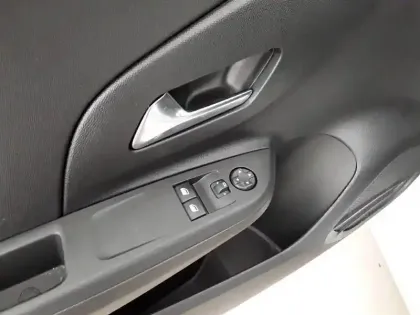 Photo 24 Opel Corsa  1.2 75 ch BVM5