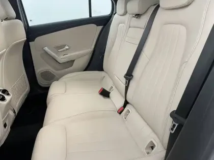 Photo 85 Mercedes Classe A  250 7G-DCT 4Matic