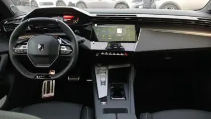 Photo 14 Peugeot 308  Hybrid 145 e-DCS6