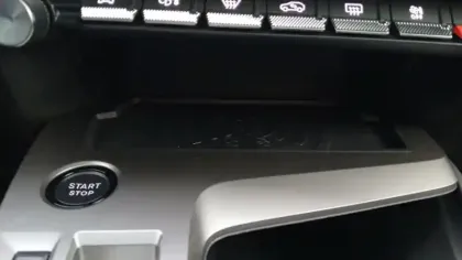 Photo 18 Peugeot 308  Hybrid 145 e-DCS6