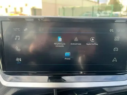 Photo 28 Peugeot 2008  PureTech 100 S&S BVM6