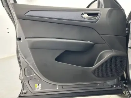 Photo 10 Renault Arkana  mild hybrid 140 EDC FAP - 22