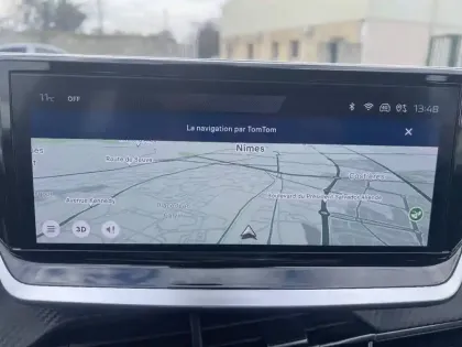 Photo 12 Peugeot 208  PureTech 100 S&S BVM6