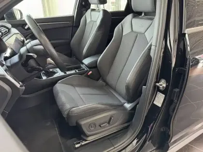 Photo 5 Audi Q3  45 TFSIe 245 ch S tronic 6