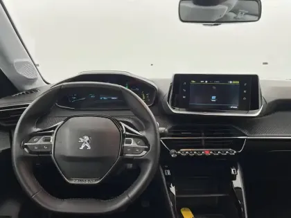 Photo 130 Peugeot 208  Electrique 50 kWh 136ch