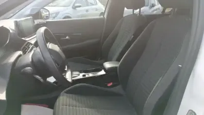 Photo 103 Peugeot 208  Electrique 50 kWh 136ch