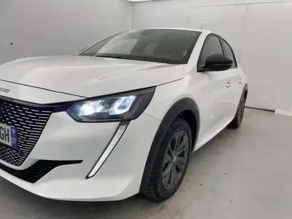 Photo 85 Peugeot 208  Electrique 50 kWh 136ch