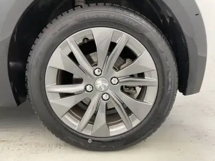 Photo 124 Peugeot 208  Electrique 50 kWh 136ch