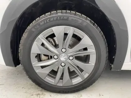 Photo 78 Peugeot 208  Electrique 50 kWh 136ch