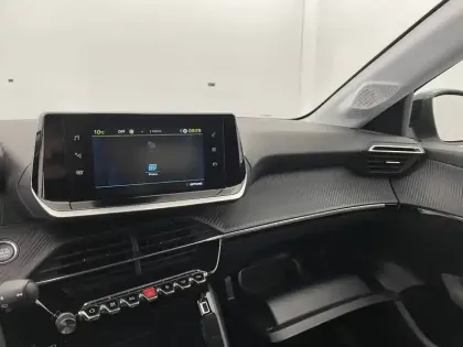 Photo 42 Peugeot 208  Electrique 50 kWh 136ch