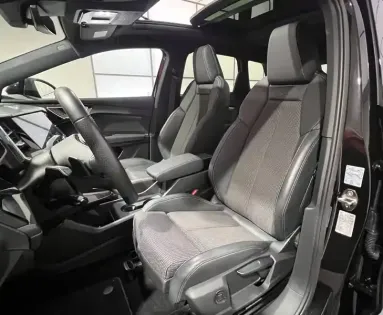 Photo 12 Audi Q4  e-tron 40 204 ch 82 kWh