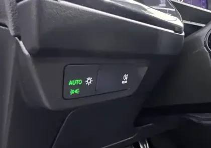 Photo 18 Audi Q4  e-tron 40 204 ch 82 kWh