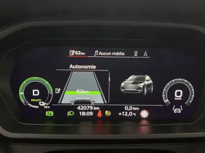 Photo 36 Audi Q4  e-tron 40 204 ch 82 kWh