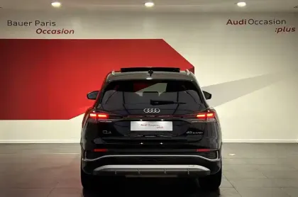 Photo 3 Audi Q4  e-tron 40 204 ch 82 kWh