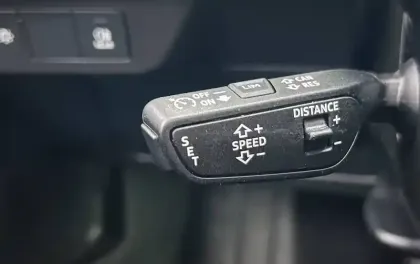 Photo 20 Audi Q4  e-tron 40 204 ch 82 kWh