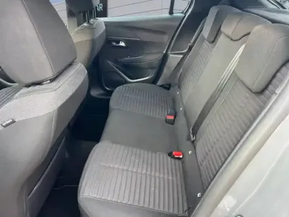 Photo 9 Peugeot 208  PureTech 100 S&S BVM6