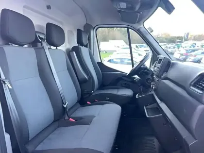 Photo 29 Renault Master  FGN TRAC F3500 L2H2 BLUE DCI 135