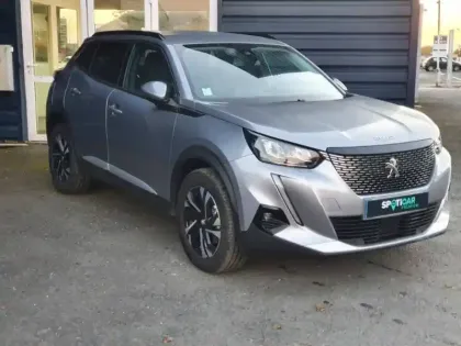 Photo 8 Peugeot 2008  PureTech 130 S&S EAT8