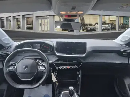 Photo 7 Peugeot 208  PureTech 100 S&S BVM6