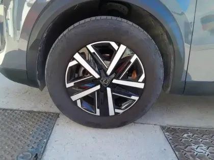 Photo 10 Peugeot 2008  PureTech 100 S&S BVM6