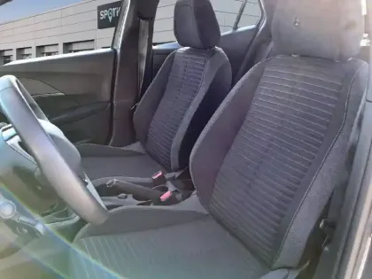 Photo 8 Peugeot 2008  PureTech 100 S&S BVM6