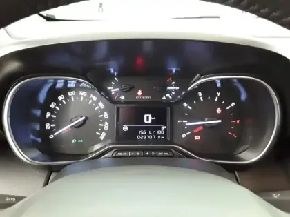 Photo 9 Citroën C3 Aircross  PureTech 110 S&S BVM6