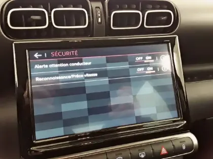 Photo 21 Citroën C3 Aircross  PureTech 110 S&S BVM6