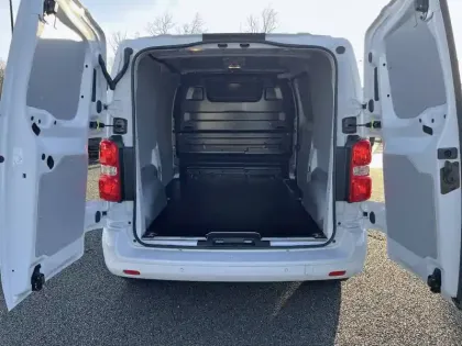 Photo 5 Peugeot Expert  FGN M DIESEL 145 CH AUTOMATIQUE