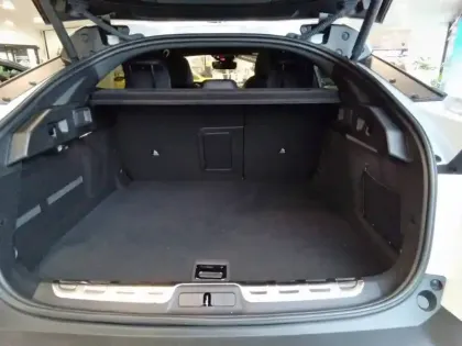 Photo 5 Peugeot 408  Electrique 58 kWh 210ch