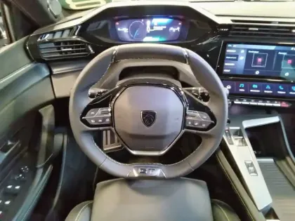 Photo 8 Peugeot 408  Electrique 58 kWh 210ch