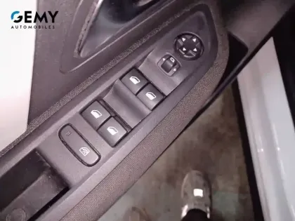 Photo 29 Citroën C4  PureTech 130 S&S EAT8