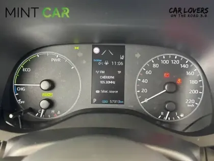 Photo 13 Toyota Yaris  HYBRIDE AFFAIRES 116H