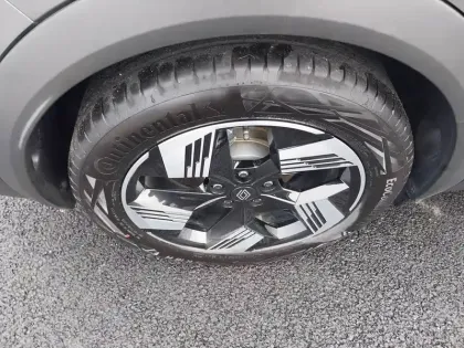 Photo 19 Renault Symbioz  E-Tech full hybrid 145