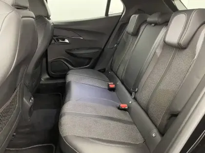 Photo 14 Peugeot 2008  Electrique 136 ch