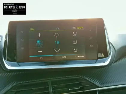 Photo 21 Peugeot 208  Electrique 50 kWh 136ch