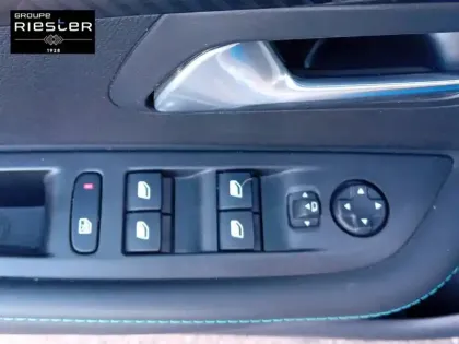 Photo 19 Peugeot 208  Electrique 50 kWh 136ch