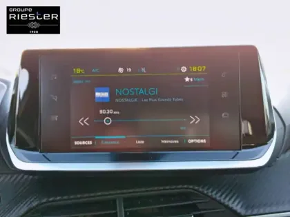 Photo 20 Peugeot 208  Electrique 50 kWh 136ch