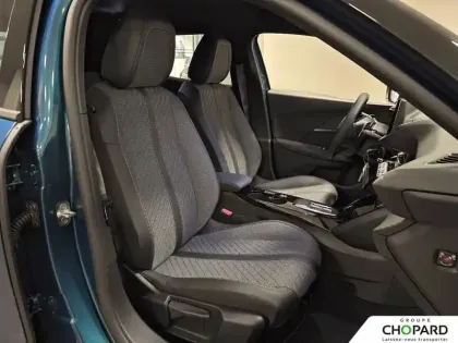 Photo 42 Peugeot 2008  Hybrid 145 e-DCS6